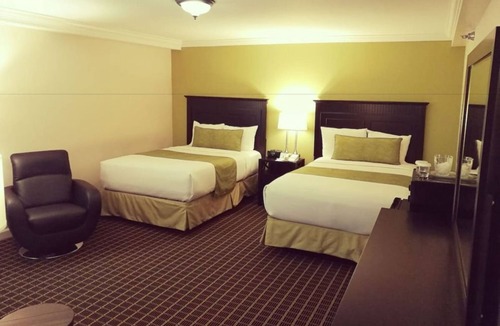 West Orange Hotel | Convenient Living at Wilshire Grand Hotel with Gym