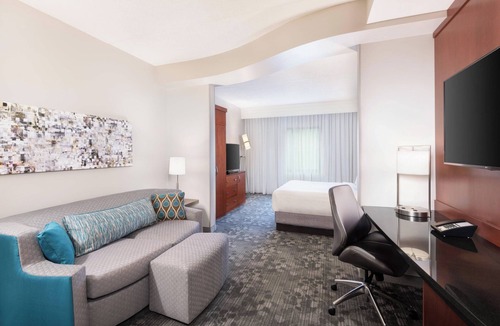Strabane Hotel | Courtyard by Marriott Pittsburgh Washington/Meadow Lands