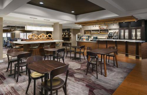 Bloomingdale Hotel | Courtyard by Marriott Chicago Bloomingdale