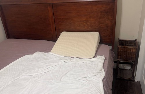 Trafford Apartment | Cozy 1-bedroom apartment in Trafford with AC close to Pittsburgh for draft