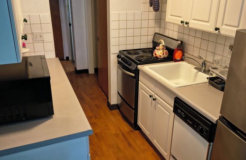 North Beacon Hill Apartment | Cozy 1-bedroom apartment in welcoming Seattle with AC.