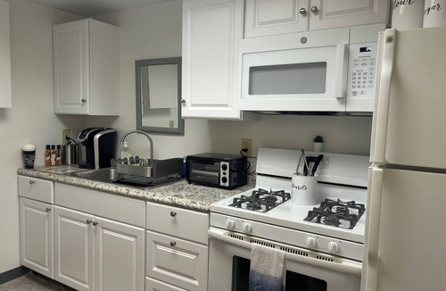 Venango Apartment | Cozy 1-bedroom creekside flat