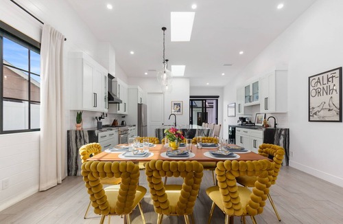 Clairemont House | Cozy California Modern Farmhouse Sauna + Hot tub + Outdoor living + Relax