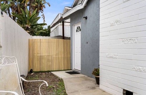 North Clairemont Apartment | Cozy Central Studio for Monthly Living