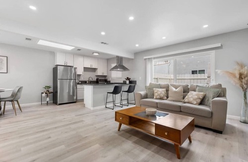 North Clairemont House | Cozy Clean Family Home - Central to everything!