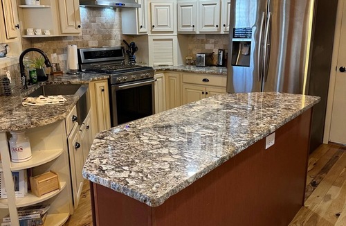Grand Junction House | COZY COUNTRY HOME, close to trails and scenic views of the Grand Valley!