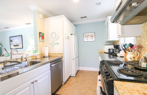 Vilano Beach House | Cozy Home in Vilano Beach.