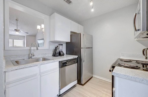 Milwood Apartment | Cushy 2BD Apt | Austin Texas