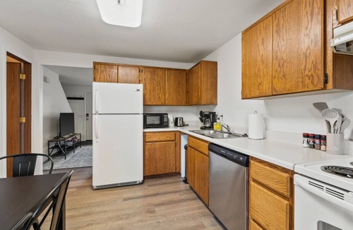 Columbia Falls Villa | Cute Condo Minutes from Downtown Columbia Falls