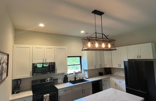 Eolia House | DairyLand - A Private Getaway on 16 acres next door to Dairy Farm with EV Hookup