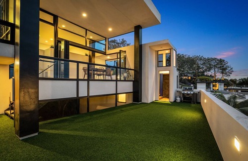 Del Mar Heights House | Del Mar Coastal Contemporary Masterpiece