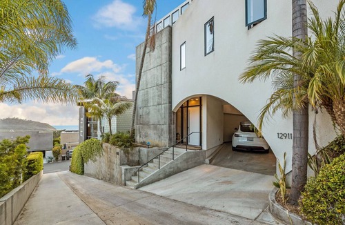 Del Mar Heights House | Del Mar Coastal Contemporary Masterpiece