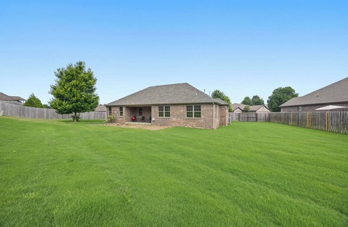 Bentonville - Fayetteville House | Delightful 4-bedroom house centrally located in NWA. Comfortable Beds
