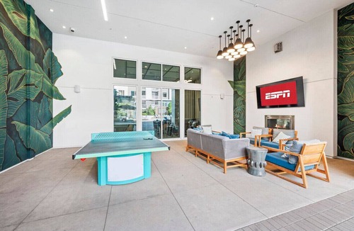 Kearny Mesa Apartment | Deluxe Penthouse Paradise: Heated Pool, Gym, Games. Parking