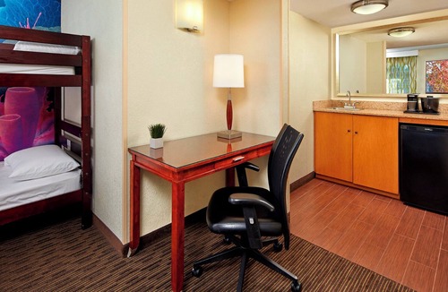 Mission Valley Hotel | Deluxe Suite w/Pool Access & Pets Allowed Near San Diego Zoo - 5.6 miles