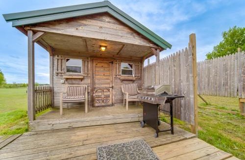 Westford Apartment | Dog-Friendly Cabin Near Pymatuning Lake!