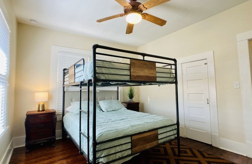 Clarksville House | Downtown Bungalow & Tiny House, Walkable Location!