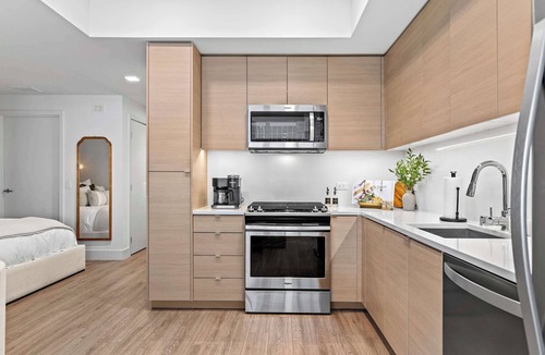 Civic Core Apartment | Downtown San Diego 1BR | Pool, Balcony & Gaslamp