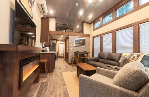 Bryson City Villa | Elk River Tiny Luxury Living with River Views