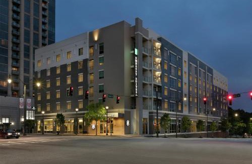 Atlantic Station Area Hotel | Embassy Suites by Hilton Atlanta Midtown
