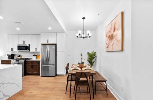 Kearny Mesa Apartment | Endless Summer: Luxe 1BR w/Resort-Style Amenities