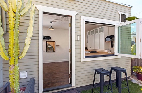 University Heights House | Entire House * Modern Bungalow * Excellent Location