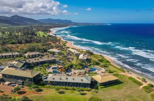Hanamaulu Hotel | Epic Oceanview Room at Beachfront Resort