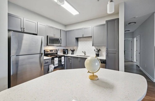 Atlantic Station Area Apartment | Extravagant & LUXURY living! The heart of Atlanta