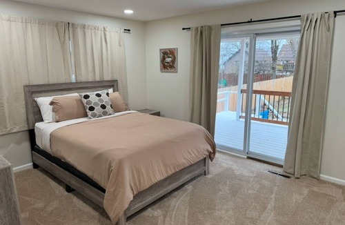 Des Plaines House | Family fun-house w/POOL & Game Room, 5 min from Airport and Rosement attractions