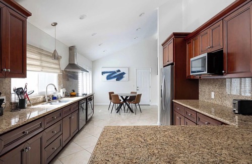 San Carlos House | Family Oasis w/Mountain Views & Playset