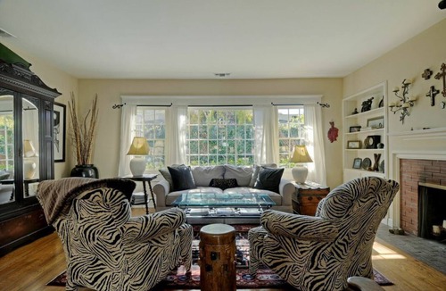Mission Hills House | Fantastic Mission Hills Artist's Home!