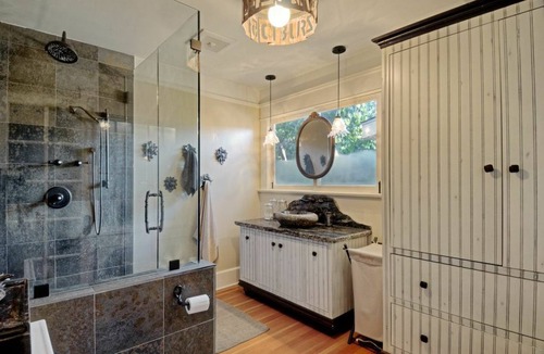 Mission Hills House | Fantastic Mission Hills Artist's Home!