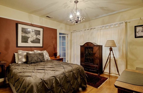 Mission Hills House | Fantastic Mission Hills Artist's Home!