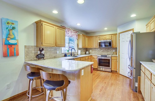 North Creek House | Fenced Yard + Grill: Idyllic Mill Creek Home