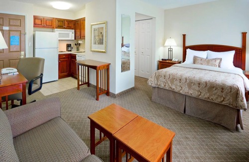 Cranbury Apartment | Free Breakfast Buffet. Private Studio 20 Min from Princeton.