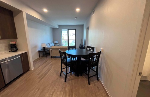 Pacific Terrace Apartment | Fully Furnished 1BR Downtown w/Wi-Fi Parking