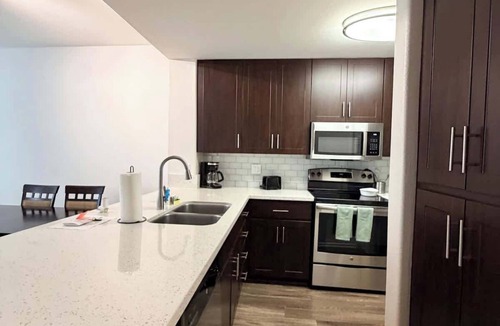 Mission Valley East Apartment | Fully Furnished 1BR in Misson Valley w/Parking