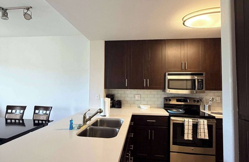 Mission Valley East Apartment | Fully Furnished 1BR in Misson Valley w/Parking