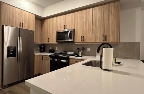 Mission Valley East Apartment | Fully Furnished 1BR in Misson Valley w/Parking