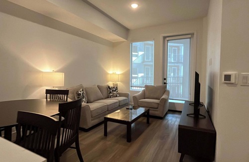 Mission Valley East Apartment | Fully Furnished 1BR in Misson Valley w/Parking