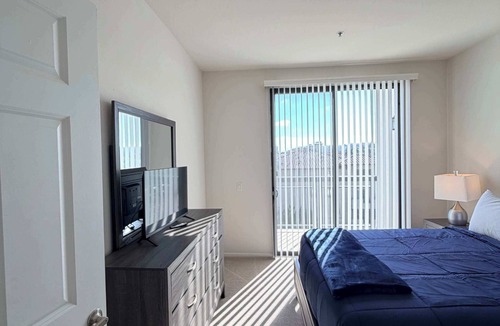 Mission Valley East Apartment | Fully Furnished 2BR in Misson Valley w/Parking