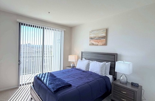 Mission Valley East Apartment | Fully Furnished 2BR in Misson Valley w/Parking