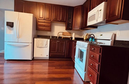 Aurora House | Galactic Oasis Theme Home, Marvelous 5-bedroom house with AC in Aurora, TV’s