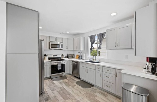 Clairemont Mesa West House | Game On! 4BR/4B Luxe Retreat w/Endless Games & Photo Fun