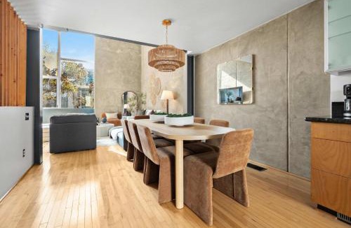 East Village House | Gaslamp Row House - Sleeps 8 Private Garage AC