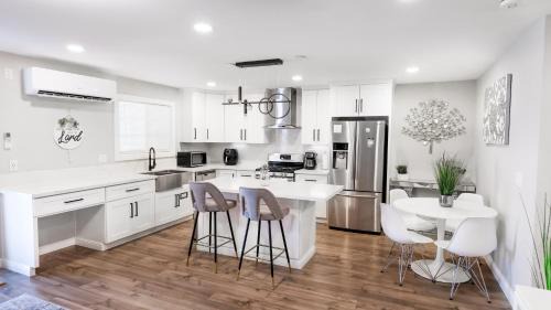 La Presa Apartment | Gillespie 2bed 1 bath 1063 by SD Stay