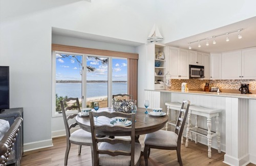 South Beach Villa | Gorgeous Corner Penthouse Villa w/Views!