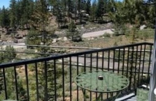 Tahoe Village Condo | Great location 5min to casinos and 10min heavenly ski resort