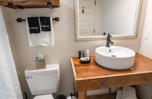 Altamont Cabin | Greeter Falls Lodge Unit 3
