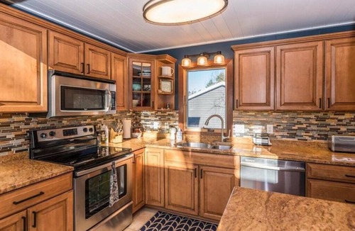 Nisswa House | Gull Lake Retreat: Game Room, Golfing, Shopping FirePit, Boating, Restaurants.